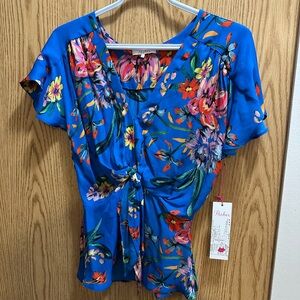 Parker blouse. Style: Cedric blouse. 
Colour: Zinnea